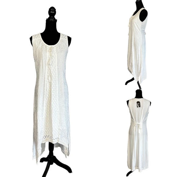 White Crochet Sleeveless Hi-Low Dress MEDIUM Lace Surfer Beach Resort Zulily NEW - Picture 1 of 6